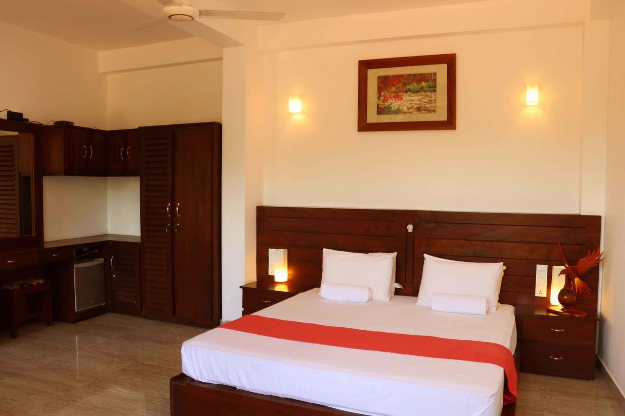 Villa Royce Kandy Exteriör bild