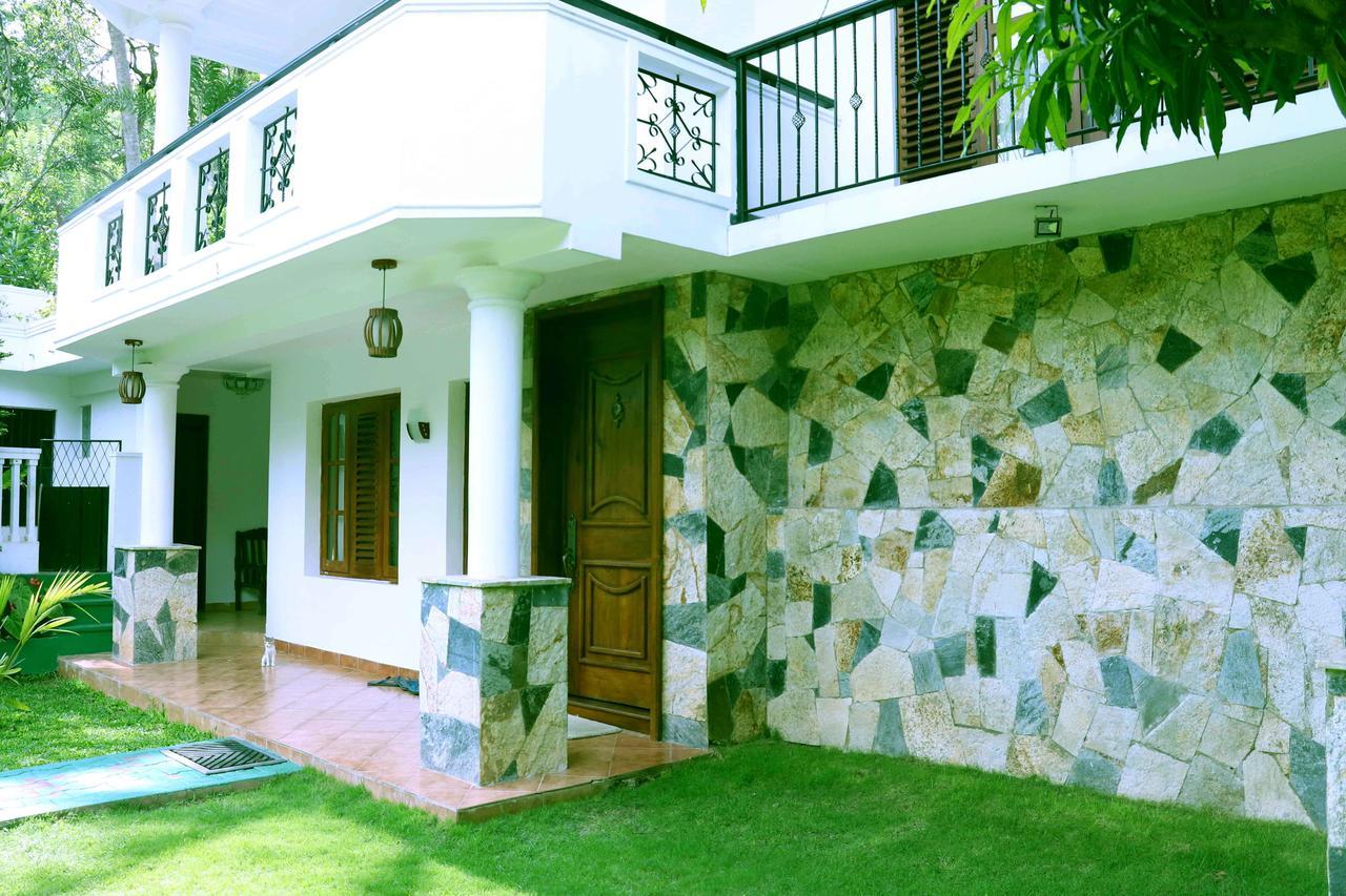 Villa Royce Kandy Exteriör bild