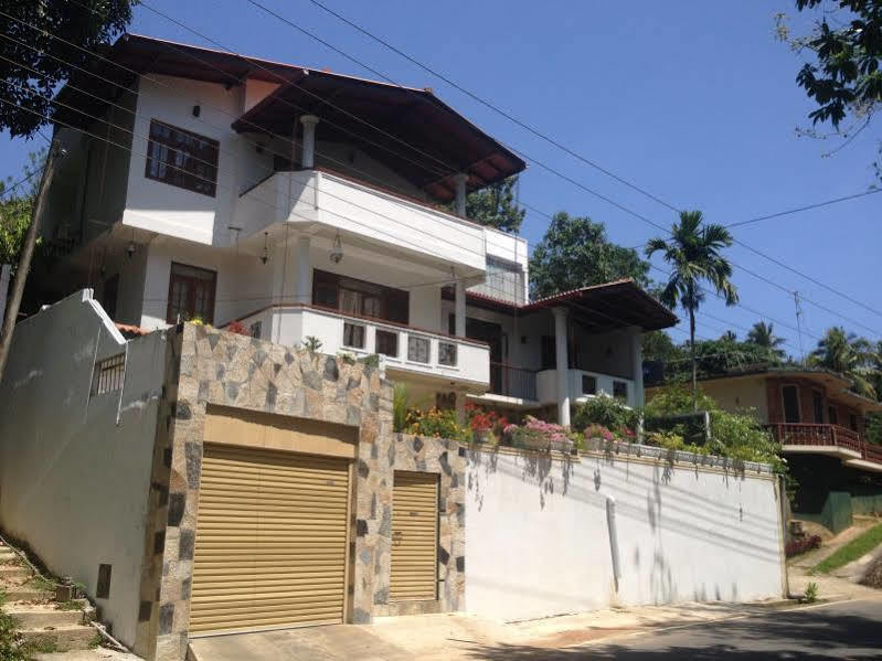 Villa Royce Kandy Exteriör bild